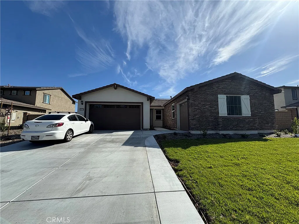4 bed, 3.5 bath, 2767 sqft, $3,850 — Photo 1