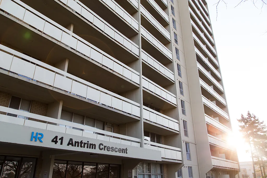 Apartment for rent at 41 Antrim Crescent — Photo 2
