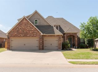 1408 Glenmere Ct, Edmond, OK 73003