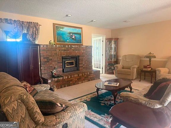 3rd image of 263 Cove Dr