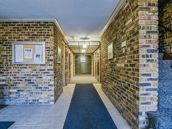 3rd image of 1060 N Farnsworth Ave APT 1101
