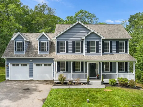 11 Stoddards View, Ledyard, CT 06335