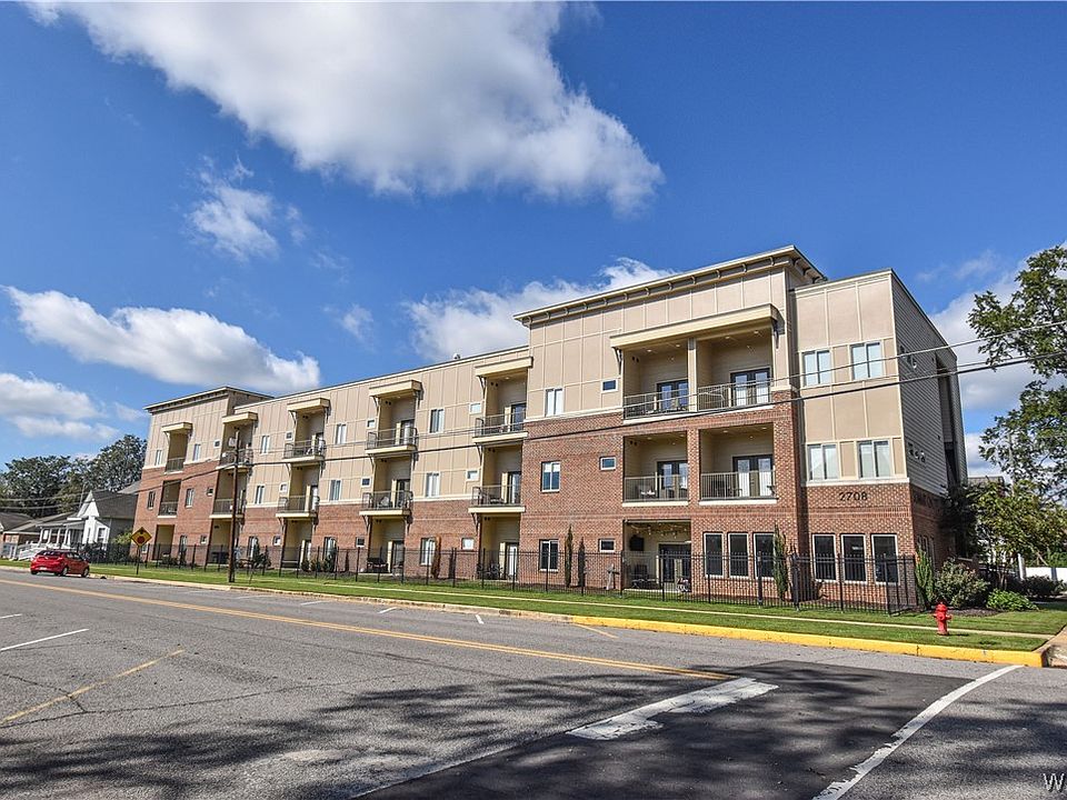 1st image of 2708 7th St #207