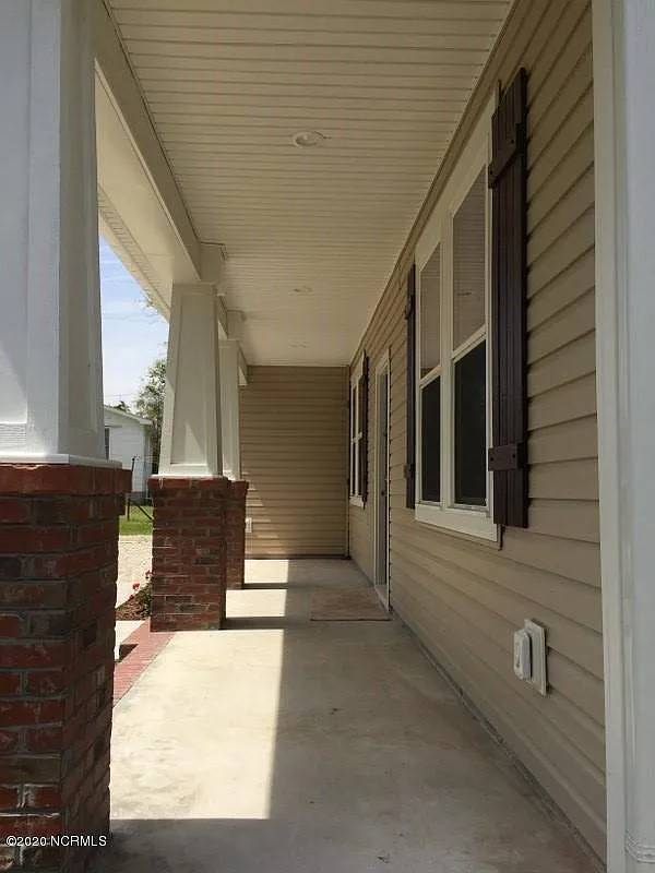 3 bed, 2.0 bath, $1,650 — Photo 4