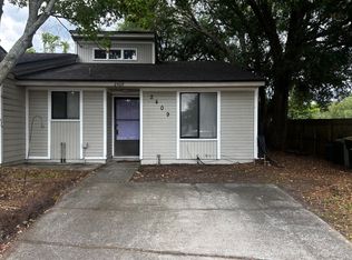 2409 Seabury Pl N, Jacksonville, FL 32246