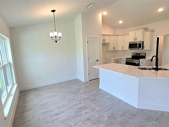 4th image of 2239 N BISCAYNE DRIVE
