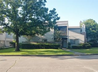 1512 Prairie Grove Dr, Houston, TX 77077