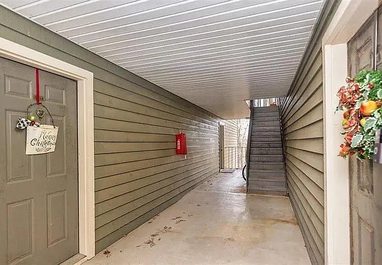 4630 Vinings Central Run SE #125 — Photo 2