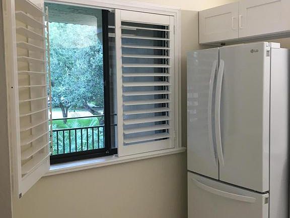 5th image of 431 Lakeview Dr APT 203