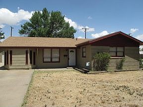 1st image of 4115 SE 32nd Ave