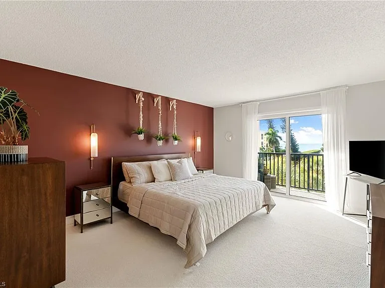 3500 Gulf Shore Blvd N #406 — Photo 23