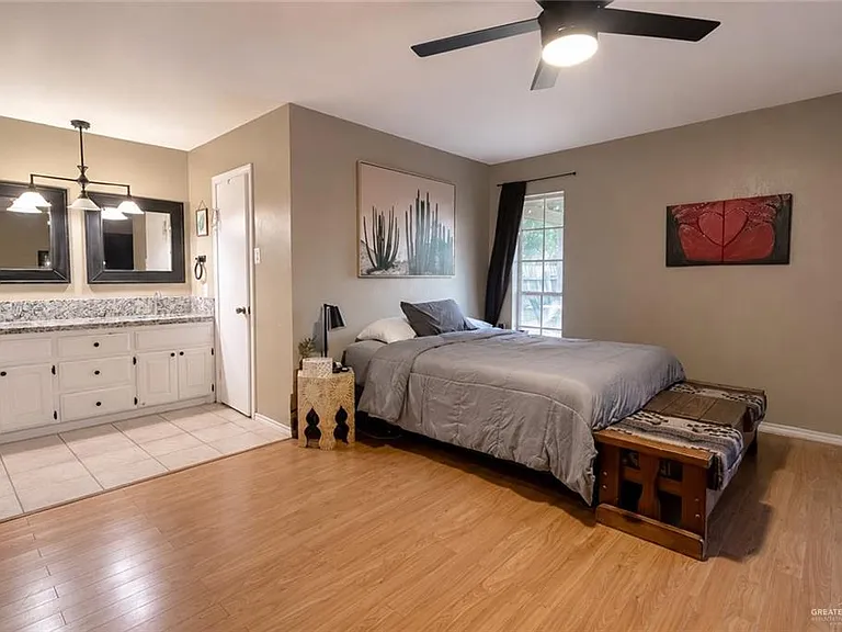 1516 Lark Ave — Photo 5