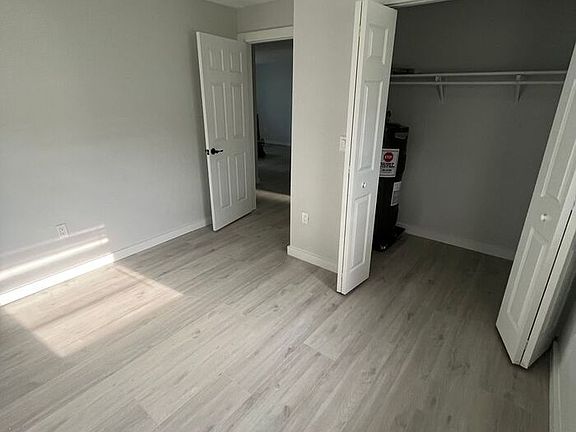 5th image of 3015 Adrian Ave #15B