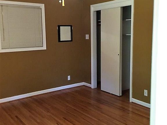 5th image of 1818 Longmeadow Dr