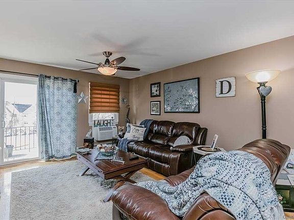 2nd image of 2411 Wilshire Ln
