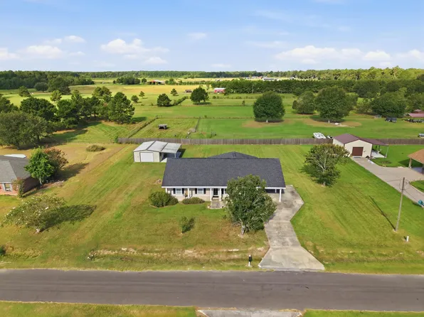 172 Sunset Dr, Kinder, LA 70648