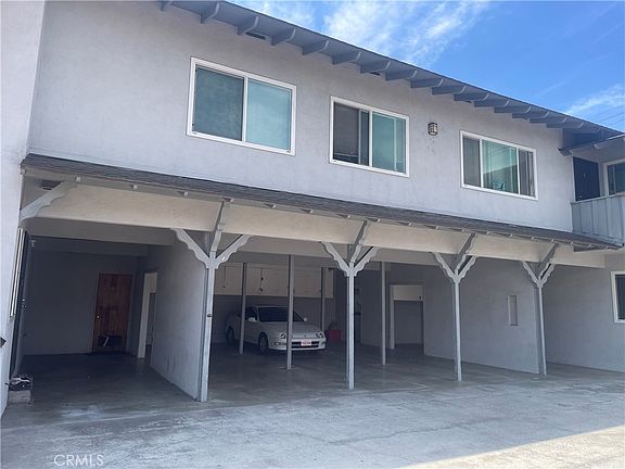 4th image of 8981 Hildreth Ave
