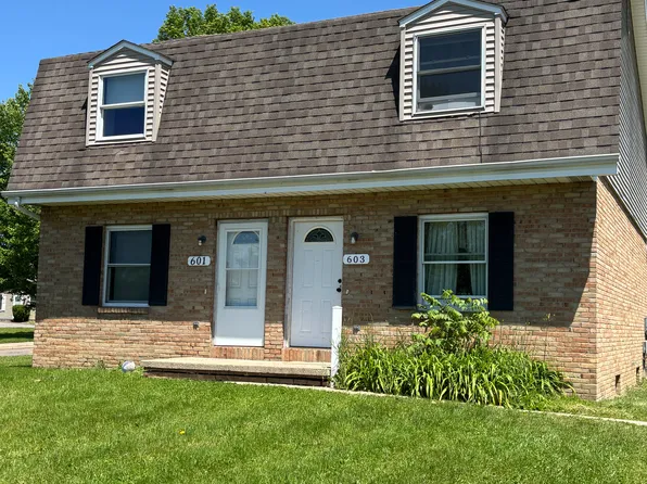 601 Lakeview Dr, Cortland, OH 44410