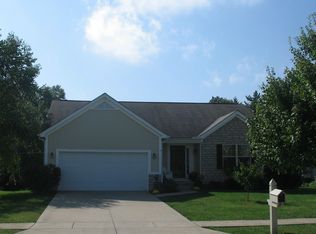 324 Cottage Grove Cir, Pataskala, OH 43062