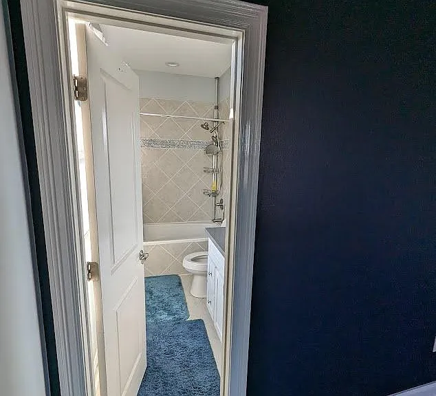 primary bedroom bath
