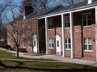 15 Beacon Hill Dr #4, Dobbs Ferry, NY 10522