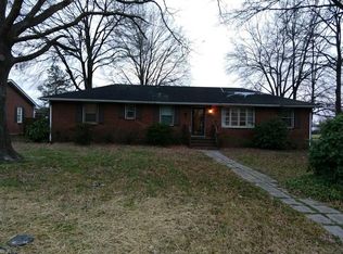 420 20th St, West Point, VA 23181