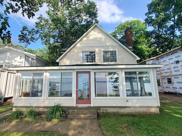1106 N Willow Beach Rd — Photo 1