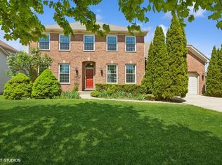 387 Essex Dr, Oswego, IL 60543