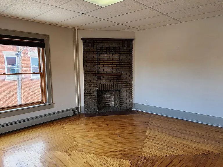 18 N Main St — Photo 22