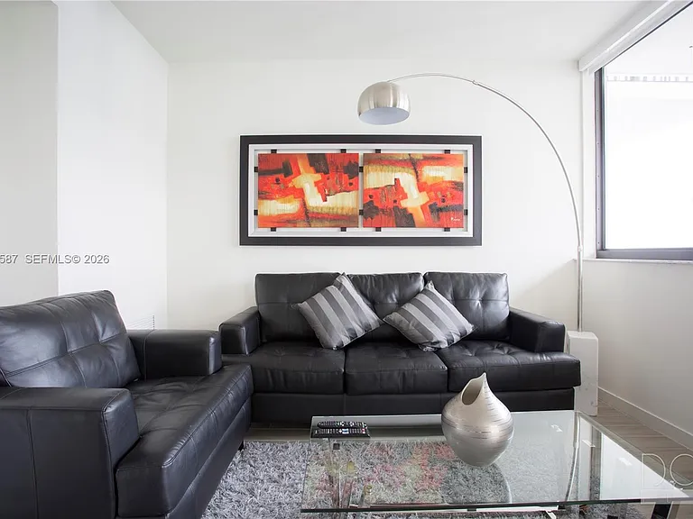 999 SW 1st Ave #2915 — Photo 8