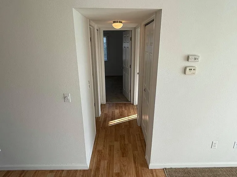 Thornridge Apartments — Photo 57