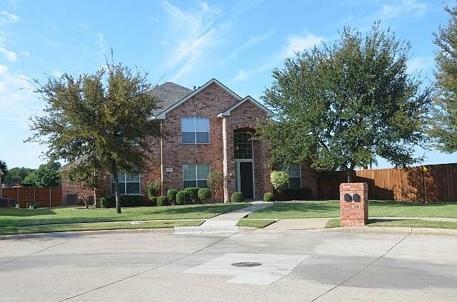 1st image of 7405 Greenvalley Ln