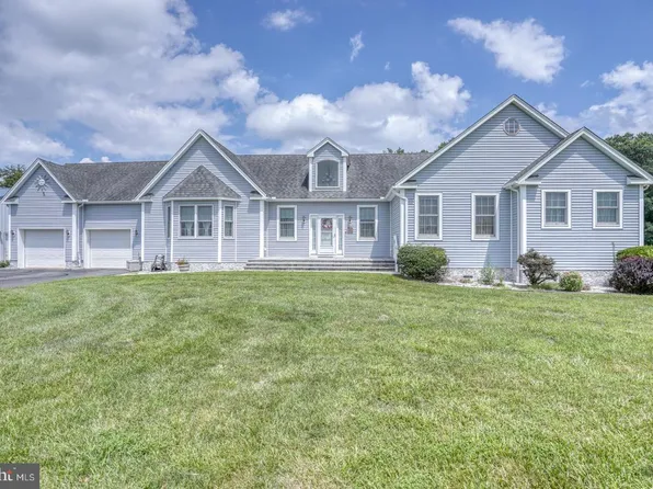 145 Rocky Meadow Ln, Dover, DE 19904