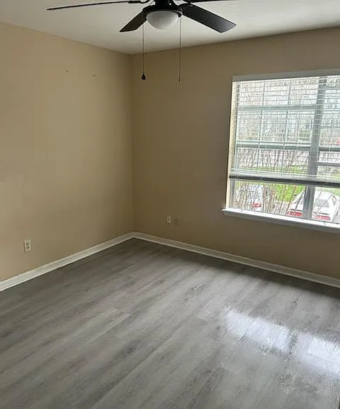 694 Timberwood Cir E #694 — Photo 2