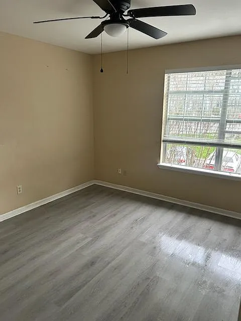 Building Photo - 694 Timberwood Cir E #694