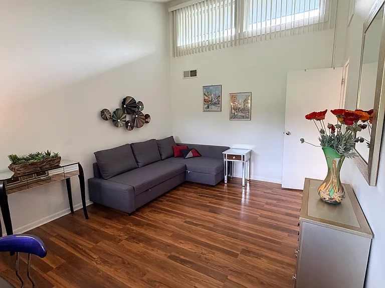 8226 Glencree Pl — Photo 9