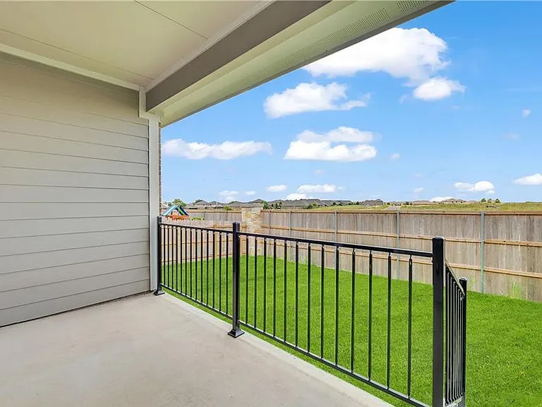 4537 Allison Dr — Photo 31