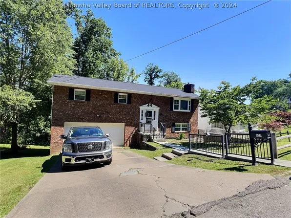 821 Sherwood Rd, Charleston, WV 25314