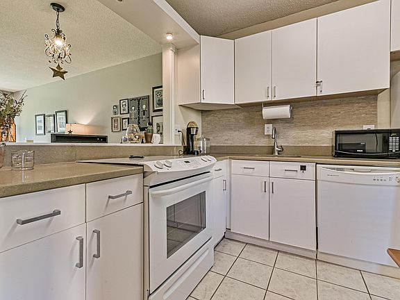 4th image of 717 S Beach St APT 106C