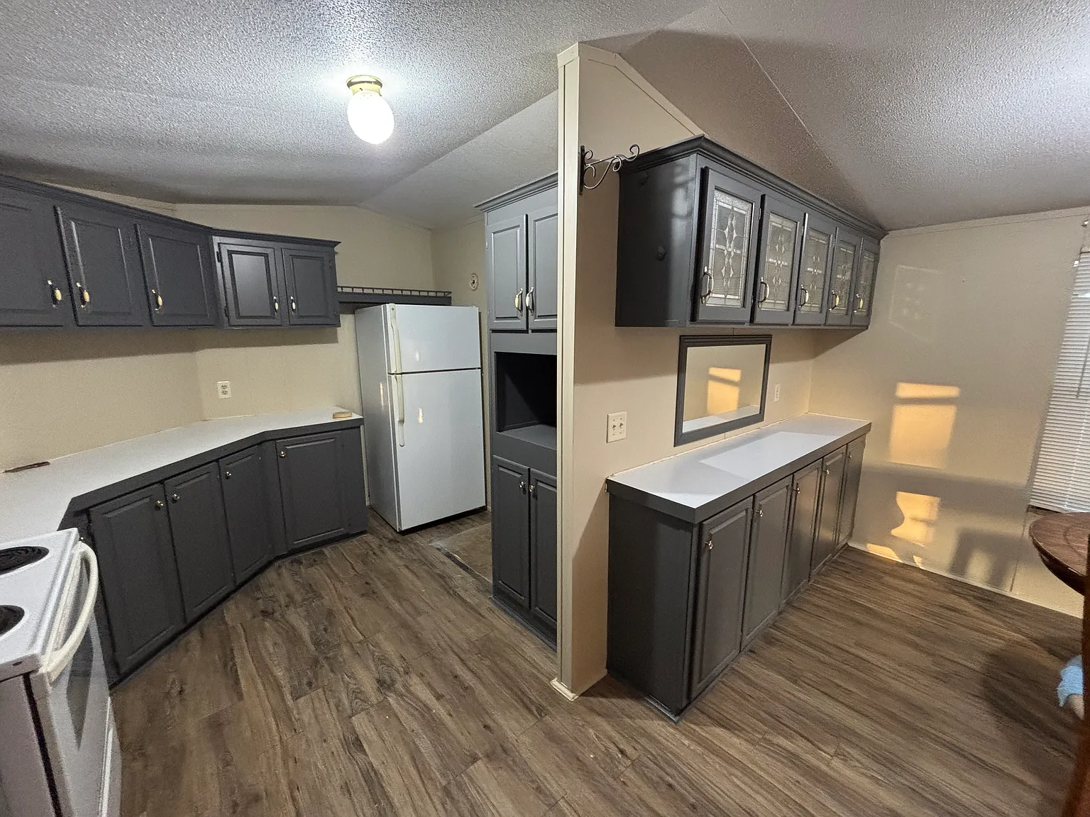 3 bed, 1216 sqft, $1,400 — Photo 4