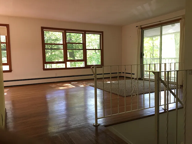 73 Moriarity Dr — Photo 4