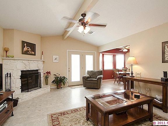 5th image of 13993 S Poplar Pl E