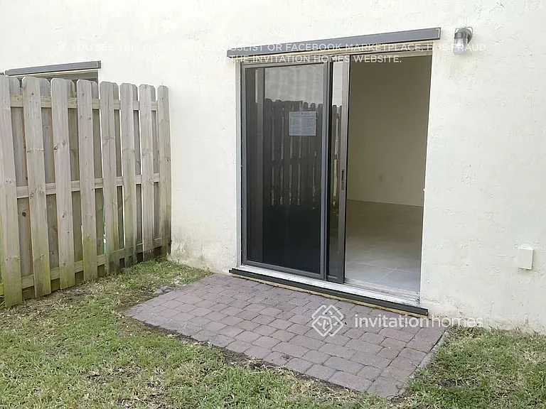 169 SE 33rd Pl — Photo 11