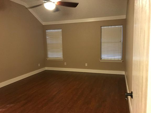 2nd image of 1605 Cancun Dr