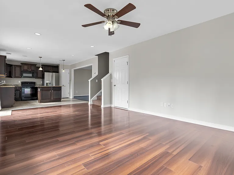 206 Flinchum Pl — Photo 12