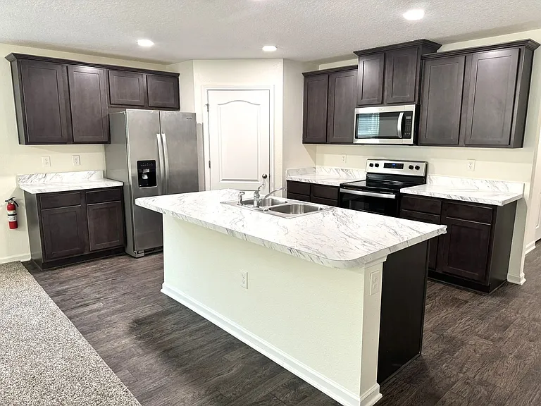 3268 Lawton Pl — Photo 3