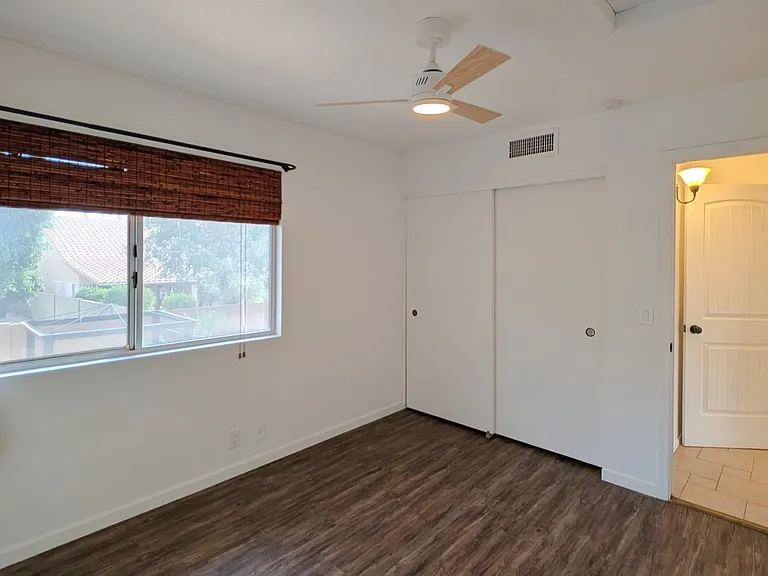2363 W Hemlock Ct — Photo 27
