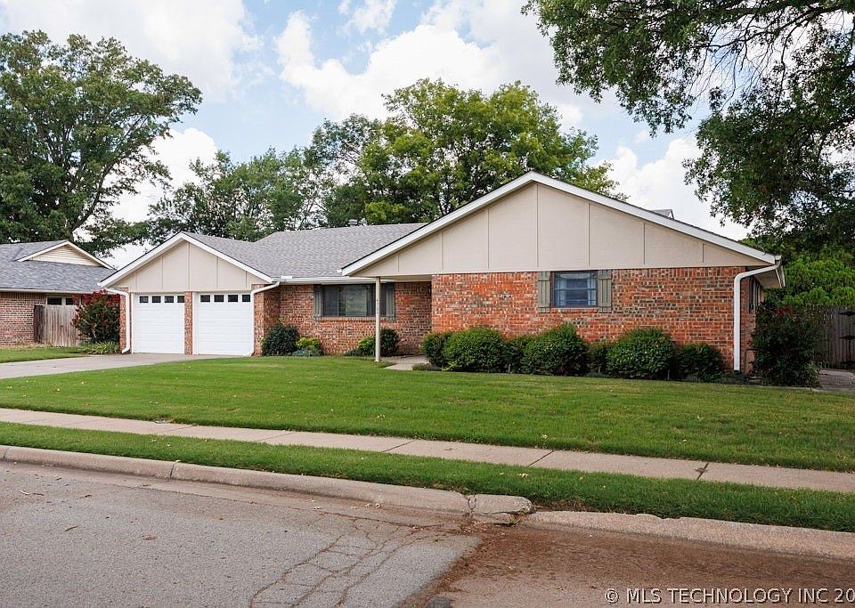 1st image of 4700 Clearview Dr
