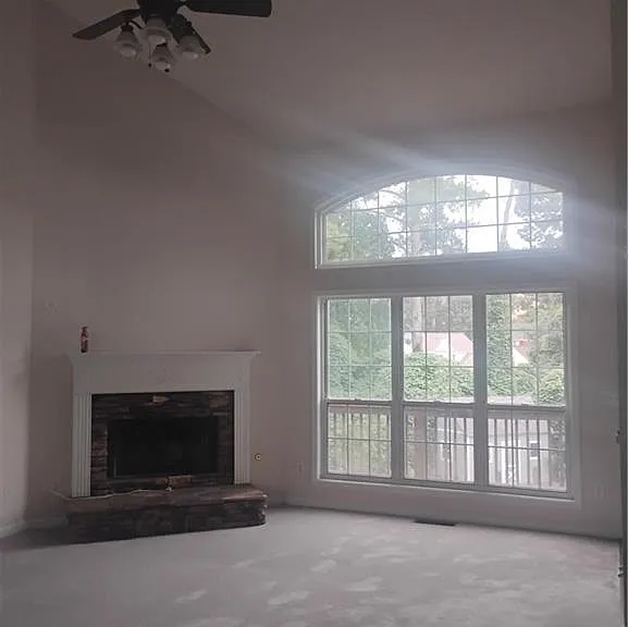 807 Sylvania Ct SE — Photo 4