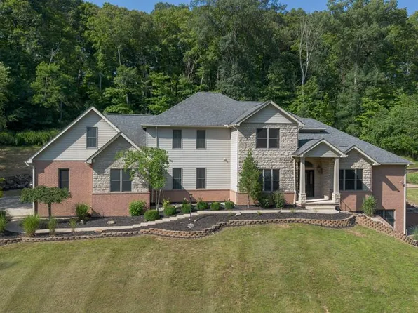 250 Summerhill Dr, Chillicothe, OH 45601